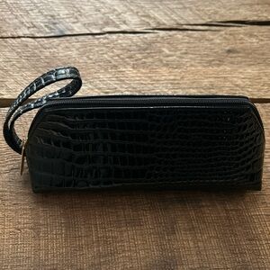 Elizabeth Arden Black Clutch Purse Makeup Travel Bag